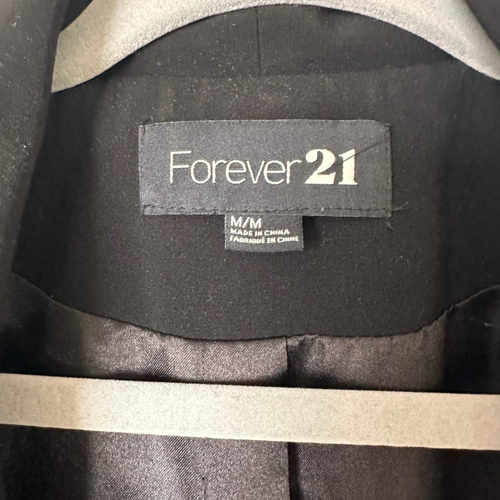 Forever 21 Classic Black Blazer - Picture 2 of 5